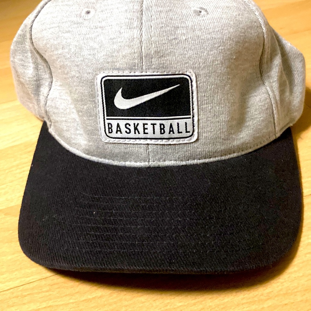 Gray Nike Basketball cap in excellent condition